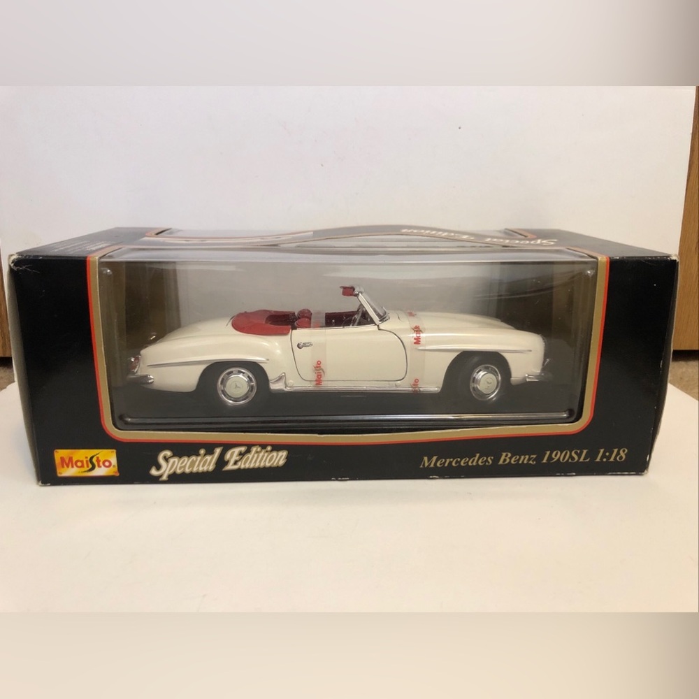 1955 Mercedes-Benz 190 SL White Convertible Maisto 1:18 DieCast Special Edition